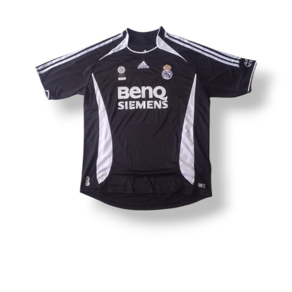 Camiseta Real Madrid suplente año 2006