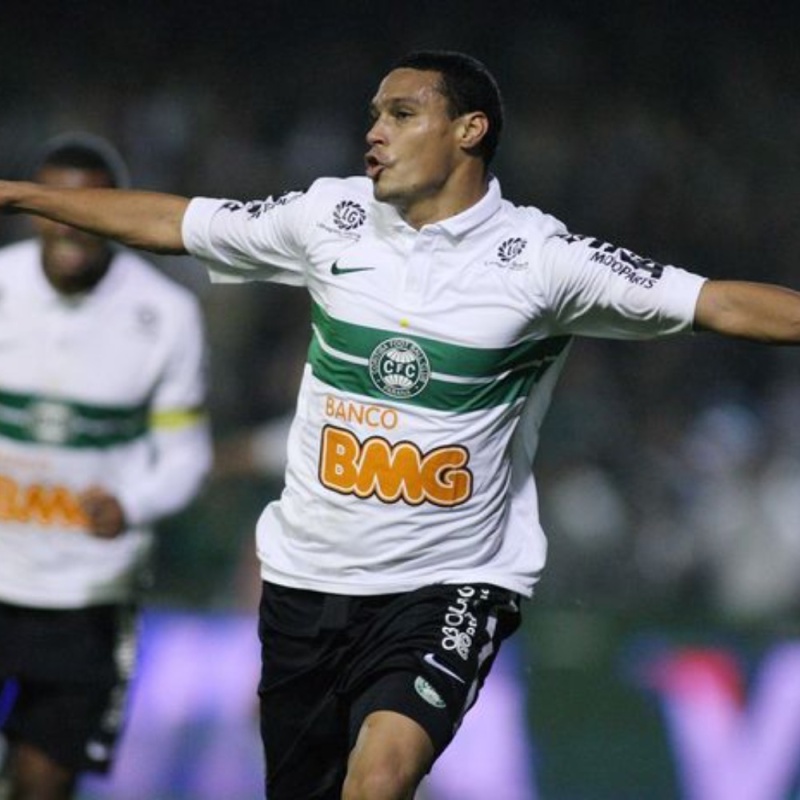 Camiseta Suplente Coritiva