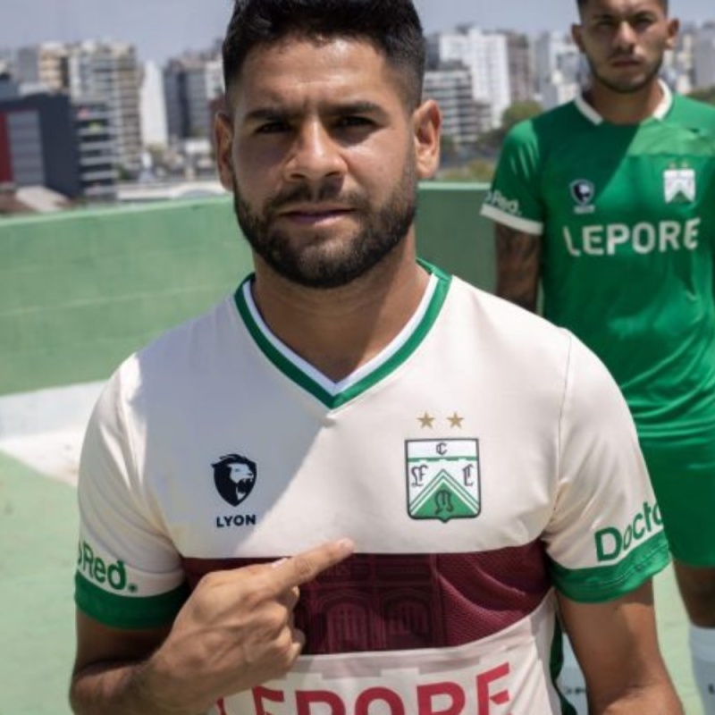 Camiseta Visitante Ferrocarril Oeste