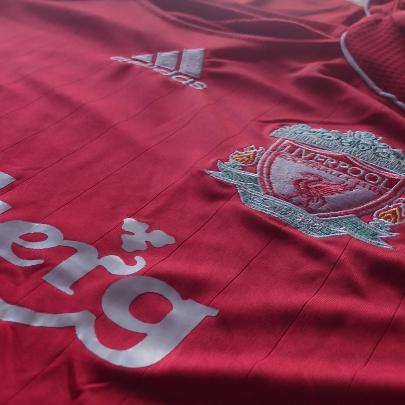 Camiseta Titular Liverpool año 2006
