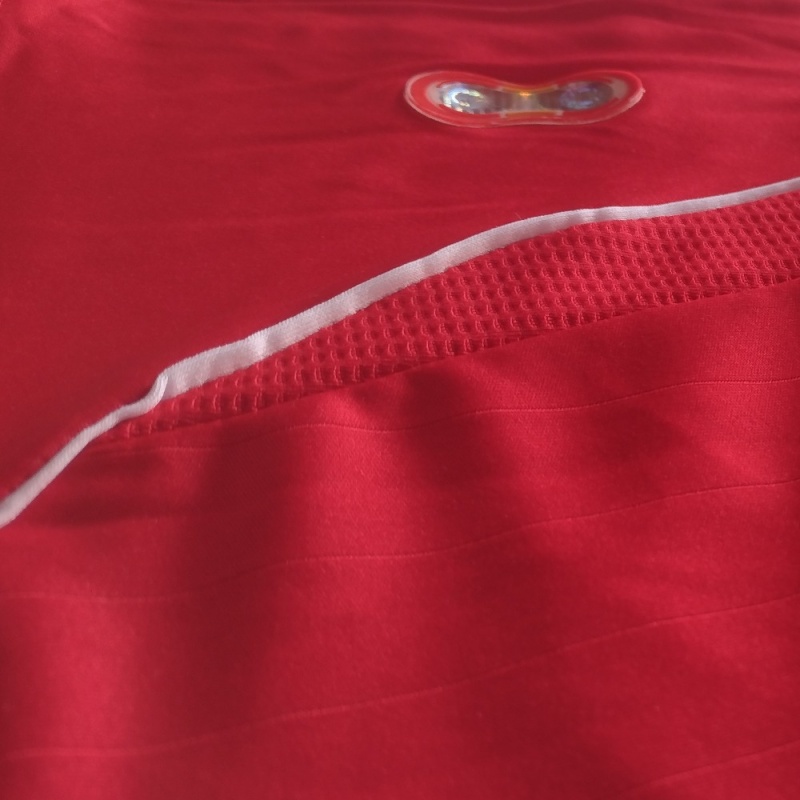 Camiseta Titular Liverpool año 2006