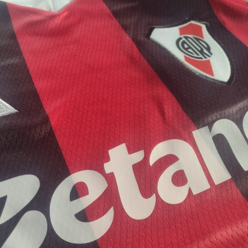 Camiseta Alternativa River 2026